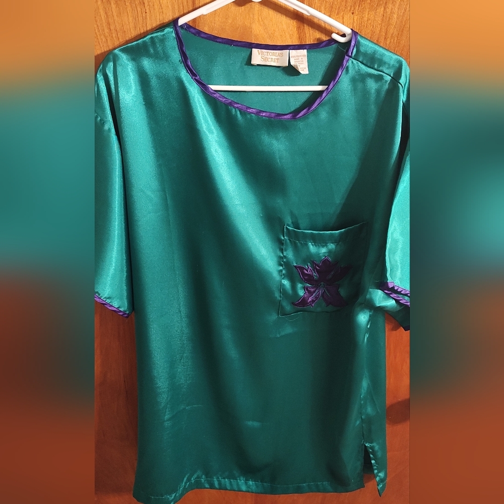 Victoria's Secret Green and‎ Purple Pajama Blouse 3/4 Sleeve Vintage Gold Tag